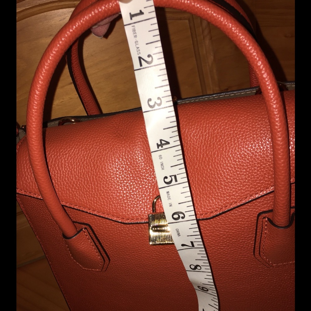 ⭐️⭐️⭐️⭐️4X HOST PICK⭐️⭐️⭐️⭐️ NWT 💯 Authentic Michael Kors All-In-One Bag - Picture 6 of 16